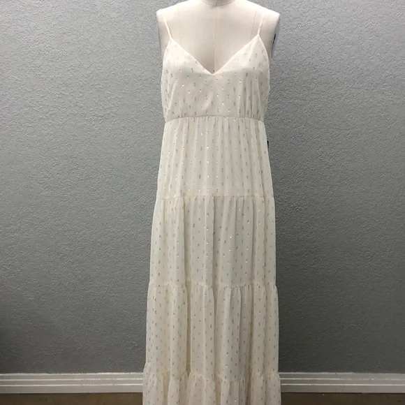 Express | Dresses | New Express Creamy White Gold Print Flowy Tiered Maxi Dress Lined Size M | Poshmark Express | Dresses | New Express Creamy White Gold Print Flowy Tiered Maxi Dress Lined Size M | Poshmark